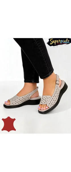 Sandale damă din piele naturală – casual, comode și versatile