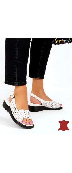 Sandale damă din piele naturală – casual, comode și versatile
