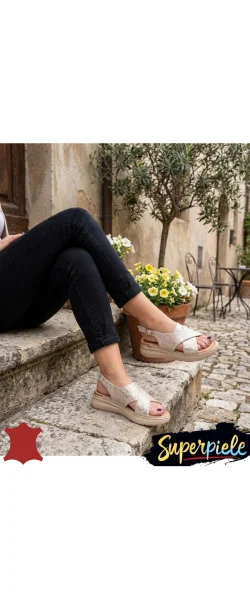 Sandale dama piele naturala intoarsa cu model floral si talpa groasa