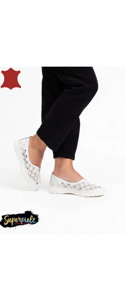 Balerini dama piele naturala cu model perforat si talpa moale