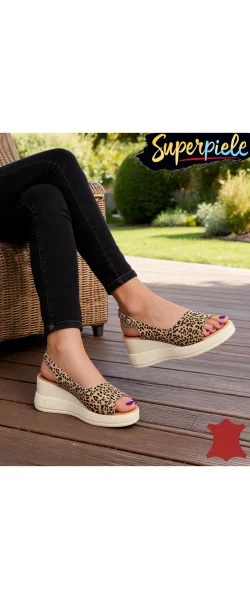 Sandale dama piele naturala perforate albe cu talpa tip platforma