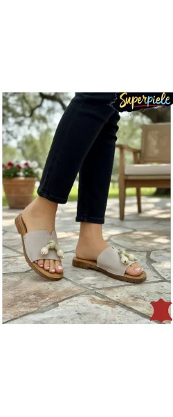Papuci dama casual din piele naturală cu accesorii decorative