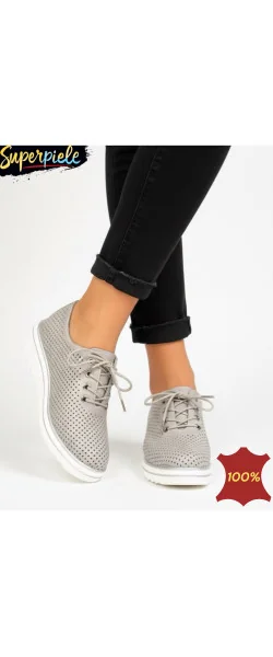 Pantofi casual din piele pentru femei, cu șireturi și perforații