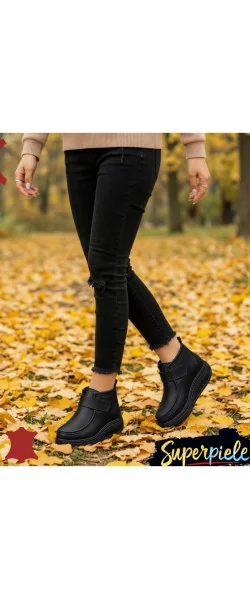 Ghete damă din piele naturală cu închidere tip arici
