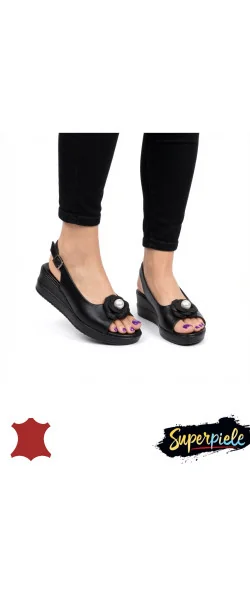 SANDALE DAMĂ DIN PIELE NATURALĂ CU PLATFORMĂ ȘI FLOARE DECORATIVĂ