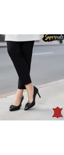 Pantofi eleganți negri damă cu toc subțire din piele naturală cu catarama decorativă